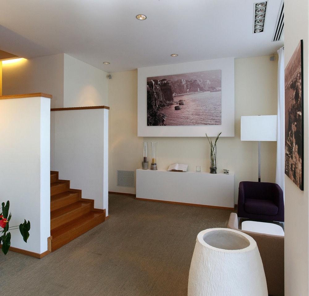 Rota Suites Sorrento Exterior photo
